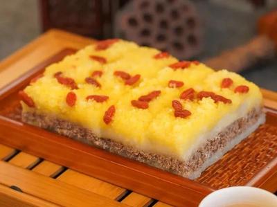 插小旗的重陽糕煥新上市，融合西點工藝引領預包裝食品新風尚